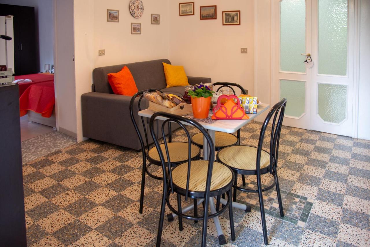 Apartmán Domus Anticaglia By Domusextra Neapol Exteriér fotografie