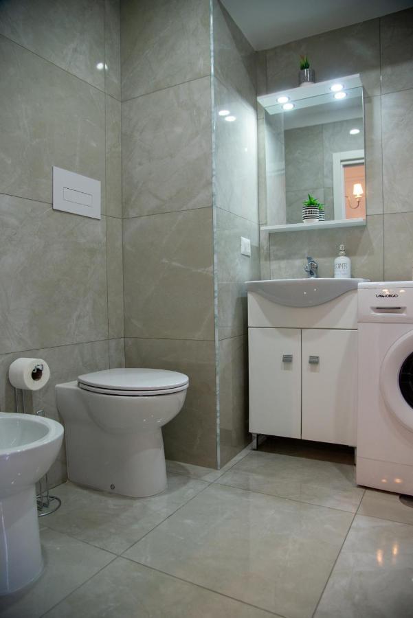 Apartmán Domus Anticaglia By Domusextra Neapol Exteriér fotografie